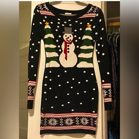 Xhilaration Dresses & Skirts - Fitted mini sweater dress perfect for the holidays, Christmas